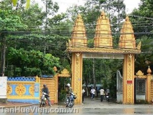 1328675607941586147_574_574