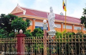 1328675779858084844_574_574