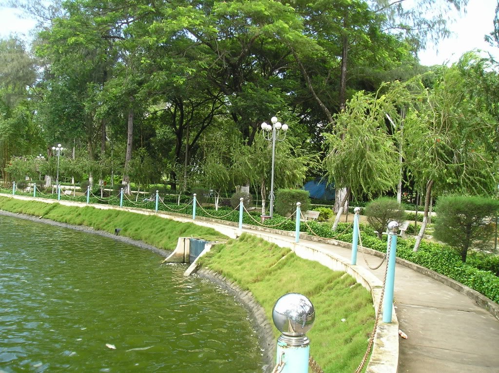 Vẽ đẹp hồ nước ngọt
